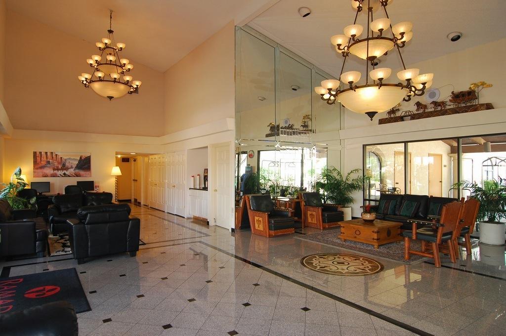 Ramada Tucson East Hotel ภายนอก รูปภาพ