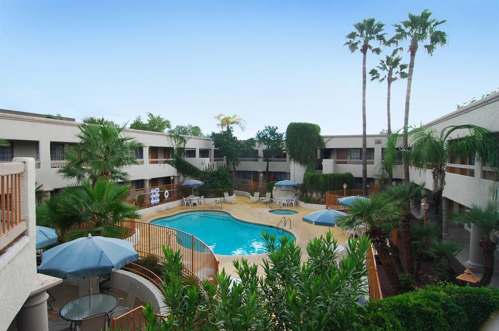 Ramada Tucson East Hotel ภายนอก รูปภาพ