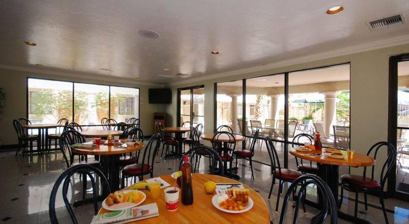 Ramada Tucson East Hotel ภายนอก รูปภาพ